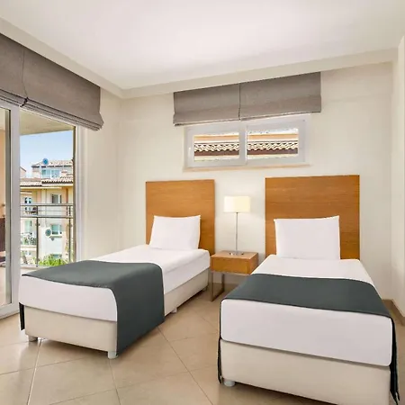 Wyndham Residences, Golf & *