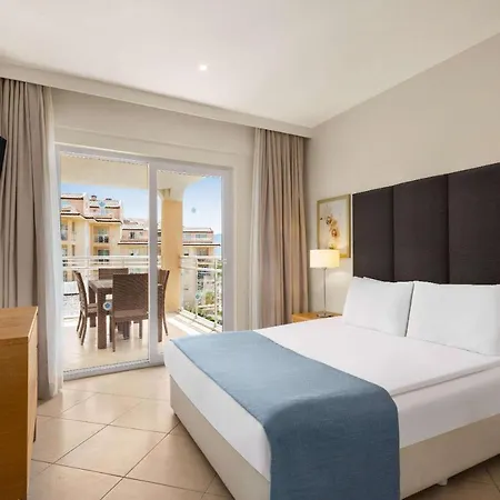 Wyndham Residences, Golf &